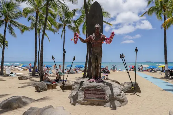 Visit the iconic Duke Kahanamoku Statue, one of Waikiki's most famous beachfront landmarks.