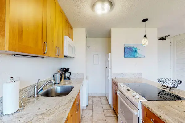 Cook delicious dishes in this welcoming kitchen