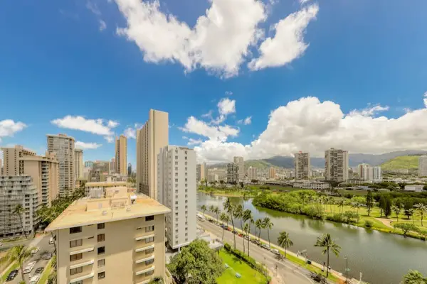 Scenic canal, mountain, and city views create the perfect backdrop for your Hawaiian getaway.