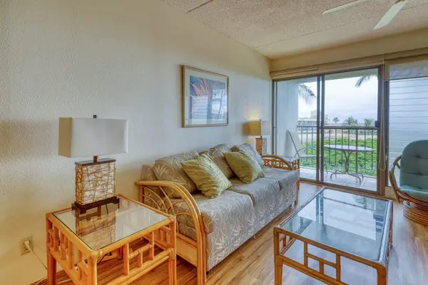 Relaxing Living Room With Balcony