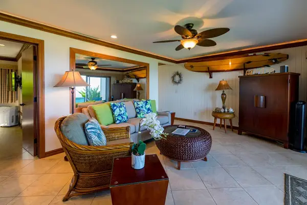 Island Inspired Living Room Retreat