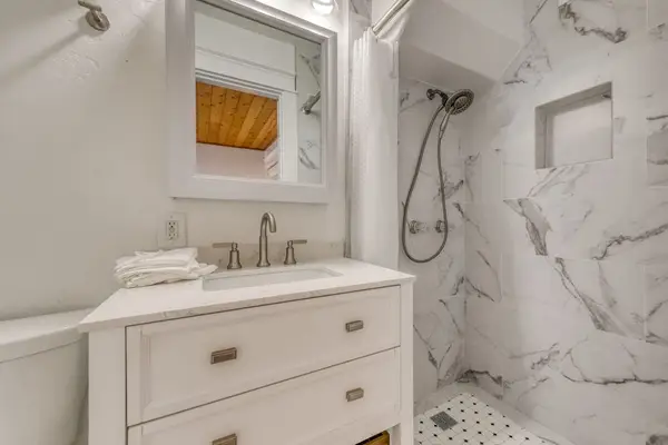 Enjoy the convenience of a clean and comfortable full bathroom during your stay.