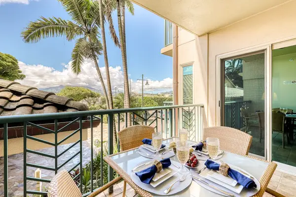 Private Covered Lanai Balcony with Outdoor Dining Set