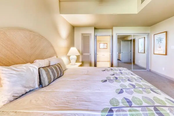 Spacious Bedroom With Island Comfort