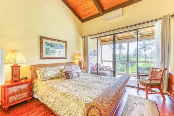 Your private indoor-outdoor oasis! Enjoy a bright, breezy space complete with comfortable seating, soft lighting, and direct access to the fresh air outside. 🌴🚪✨