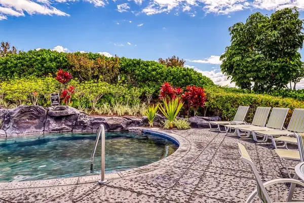 Resort Pool And Spa Oasis