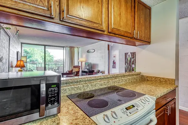 Compact kitchen with everything you need