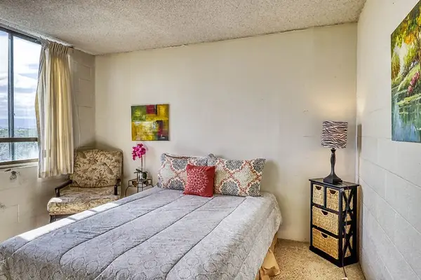 Guest bedroom with two comfortable twin beds