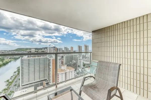 Let the Waikiki skyline be the first beautiful sight you see each morning.