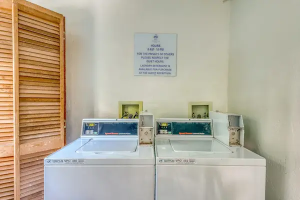 Coin Laundry located on site of Plantation Hale for Guests