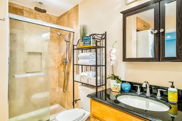 Refresh & Recharge in the Modern Bathroom