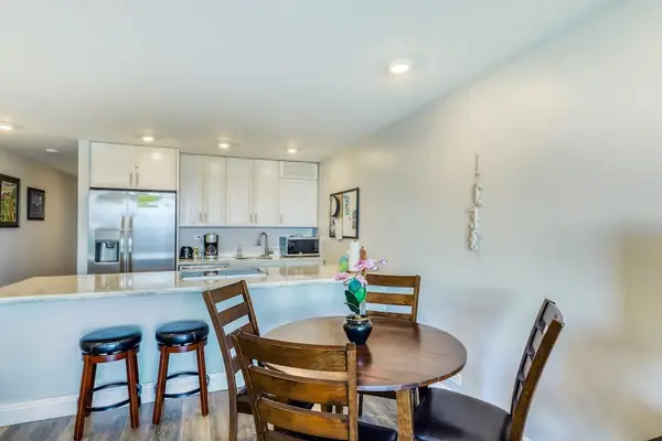 Bright Dining Area With Breakfast Bar