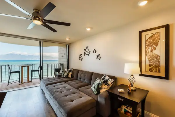 Coastal Living With Spectacular Views