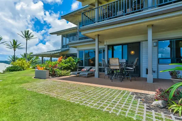 Explore Kapalua Bay Villas resort grounds are a tropical paradise.
