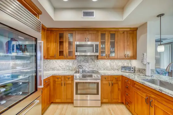 Bright Kitchen With Ample Workspace