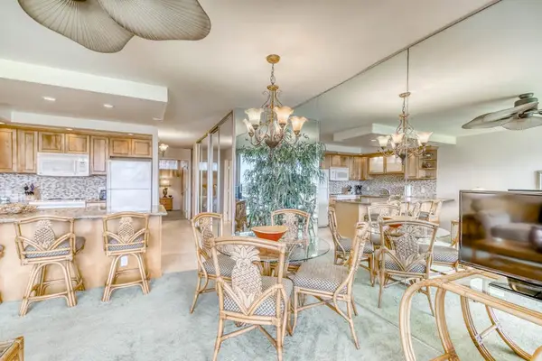 Elegant Dining For Memorable Island Meals