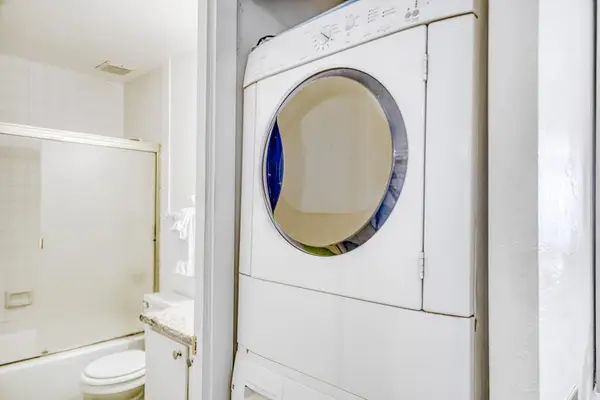 Convenient In-Unit Laundry For Stress-Free Beach Travel