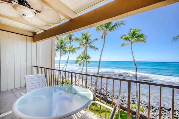 Unwind In Style On Your Scenic Oceanside Terrace