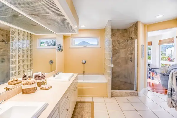 Bright Spa-Style Bathroom Retreat