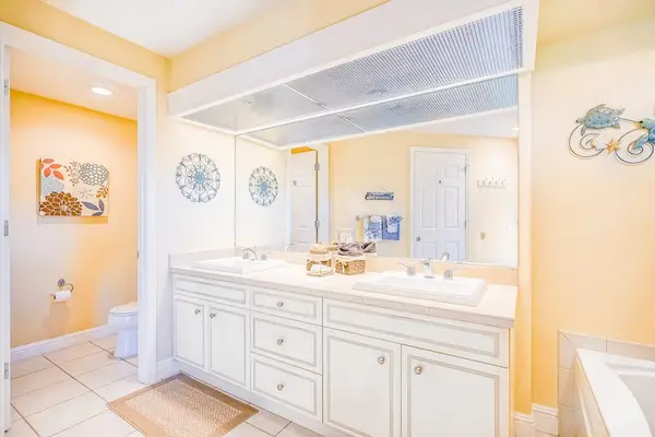 Elegant Bathroom Vanity