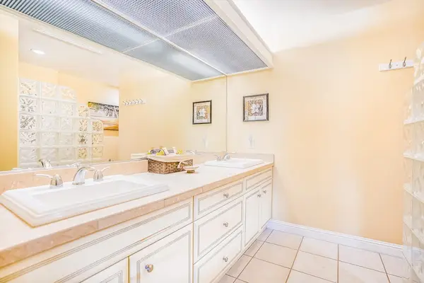 Bright Spa-Inspired Bathroom