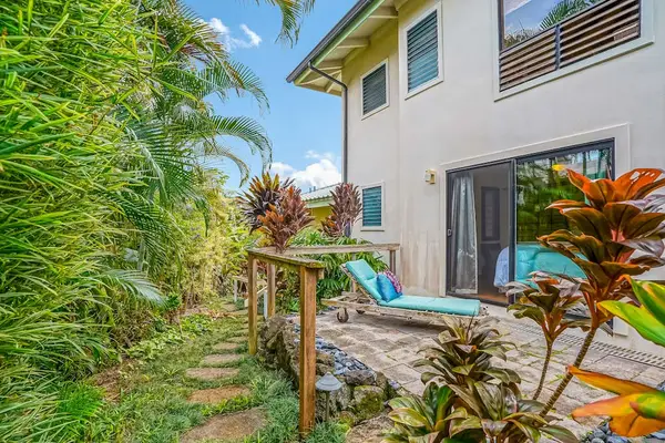 Lush Garden Patio Escape