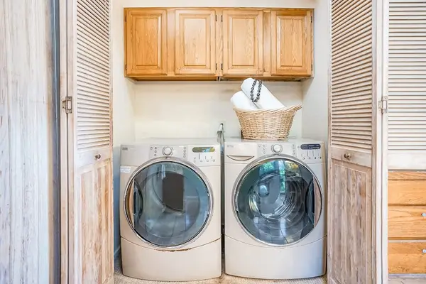 In-Unit Washer & Dryer for Added Convenience