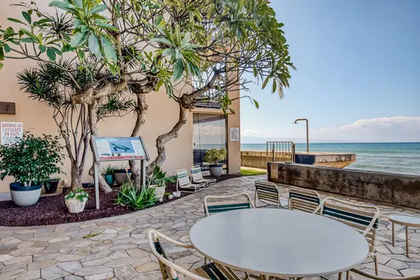Oceanfront Courtyard Made For Relaxation