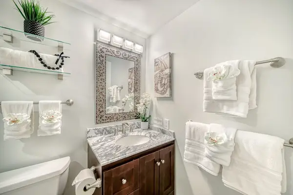 Fresh Full Bathroom With Stylish Finishes