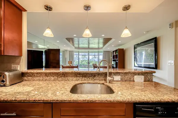 Kitchen With Views And Conversation