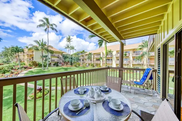 Ocean View Lanai Retreat