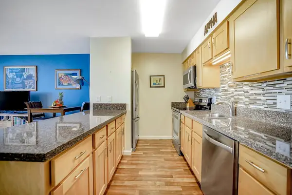 Fully Equipped Coastal Kitchen