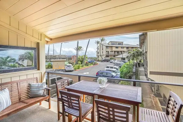 Enjoy peaceful mornings with coffee on the private lanai