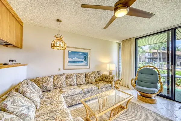 Comfortable Coastal Living Room