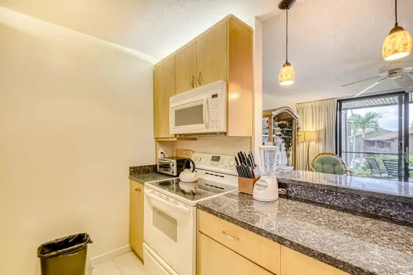 Full kitchen for all of your vacation needs.