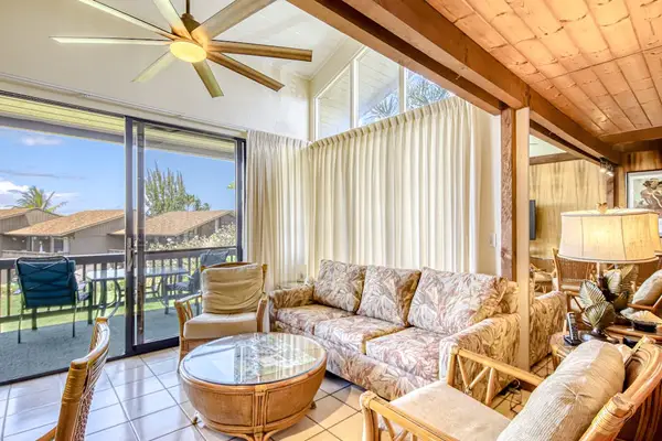 Cozy Living Room With Ocean Charm