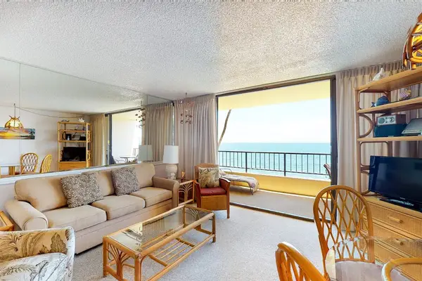 Cozy Living Room With Ocean Views