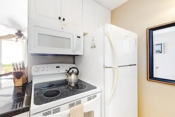 Lovely kitchen for all of your chef's needs.