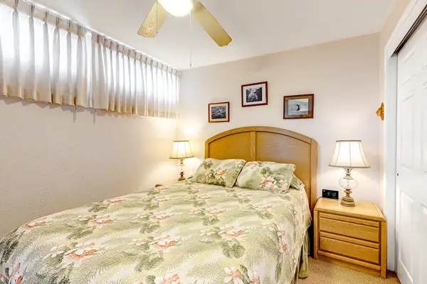 Guest bedroom with queen bed for a restful nights sleep.