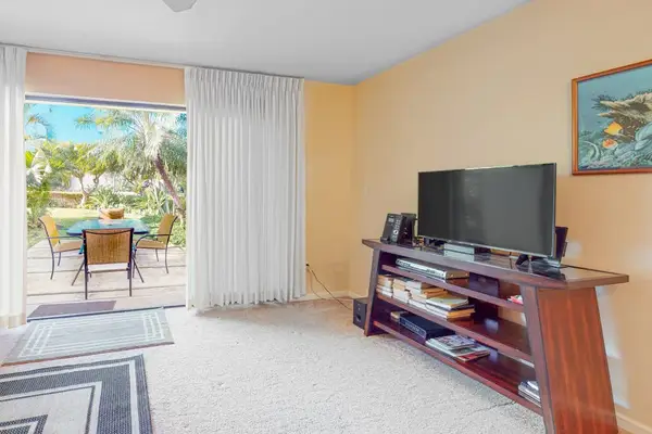 Spacious Living Room Retreat