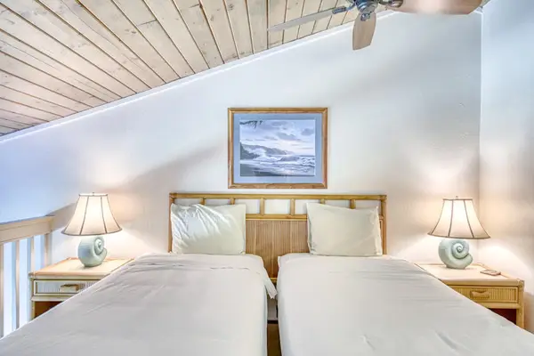 Serene Twin Bed Retreat