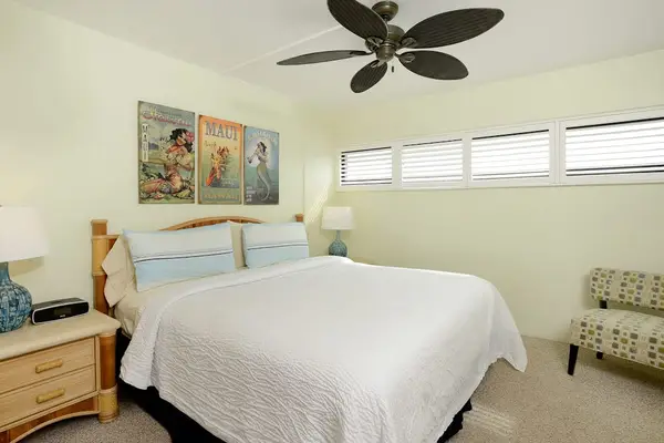 Fabulous bedroom with flatscreen TV and an en suite bathroom.