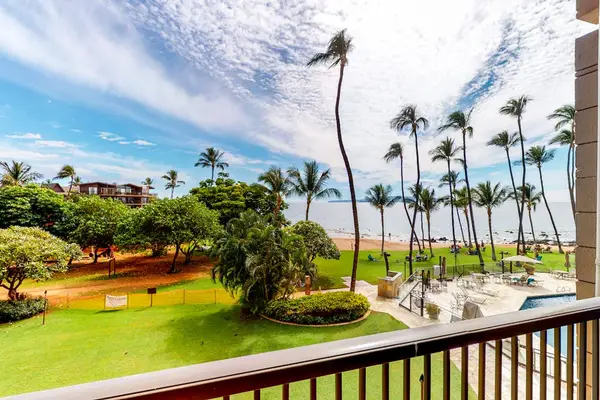 Relax on Your Private Oceanfront Lanai