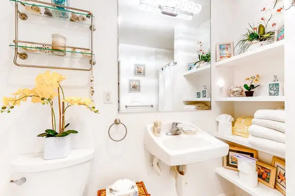 Fresh Bathroom With Elegant Finishes