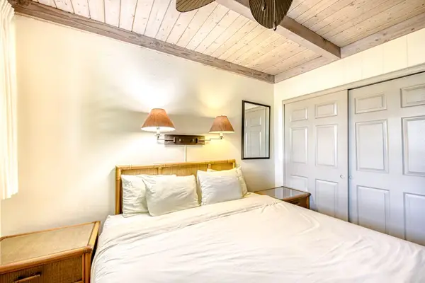 Serene Coastal Bedroom Escape