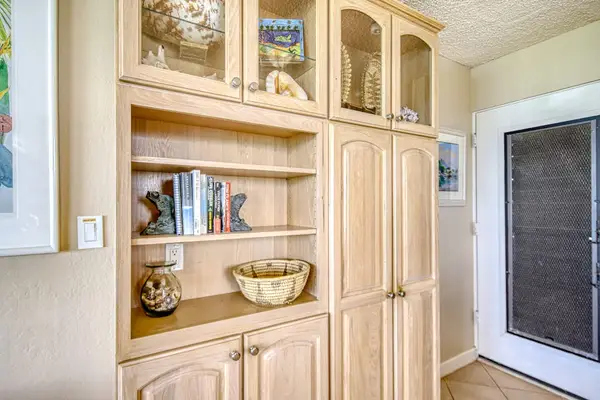 Custom Built Ins With Extra Storage