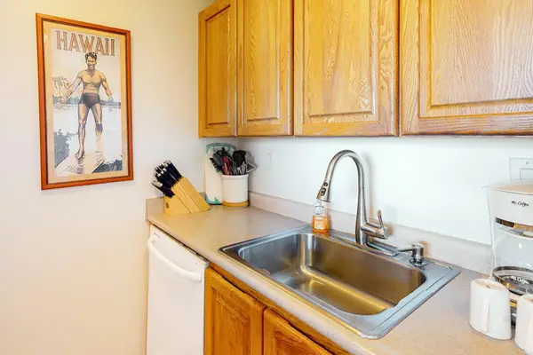 Fully stocked kitchen awaits the chef in you.