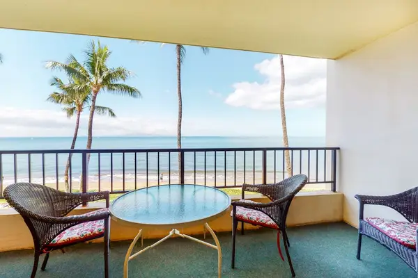 Private Ocean View Balcony Retreat