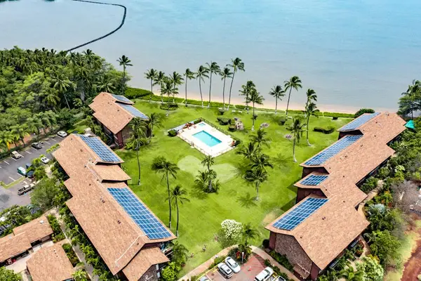 Resort exterior offers convenient access to gardens and outdoor amenities