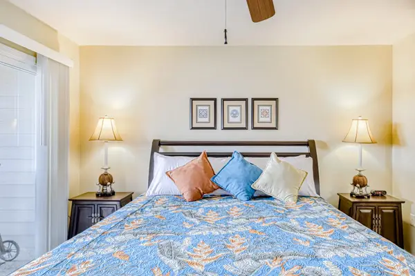 Bright king bedroom with private lanai access